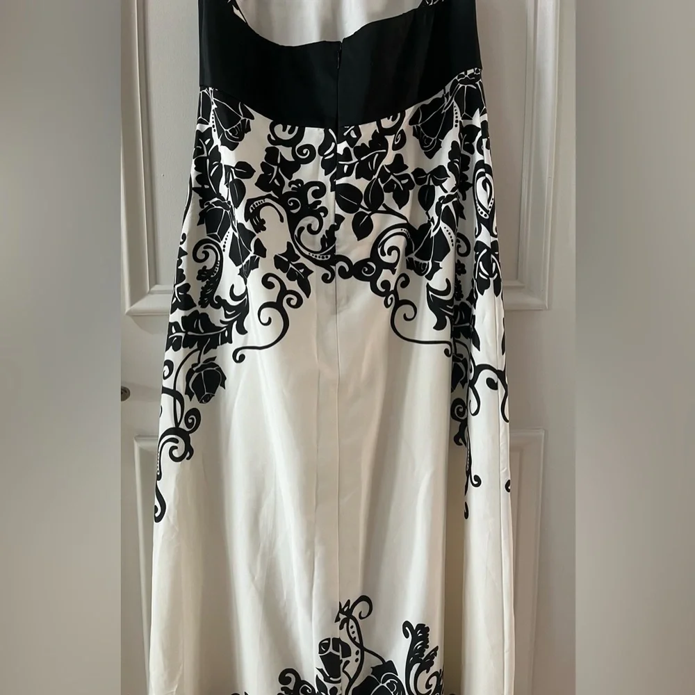 White House Black Market Dress - Picture 15 of 15